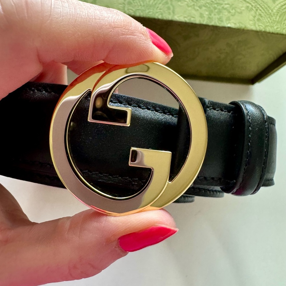 Authentic BRAND NEW Gucci Gold and Black Belt with Iconic Interlocking G Buckle